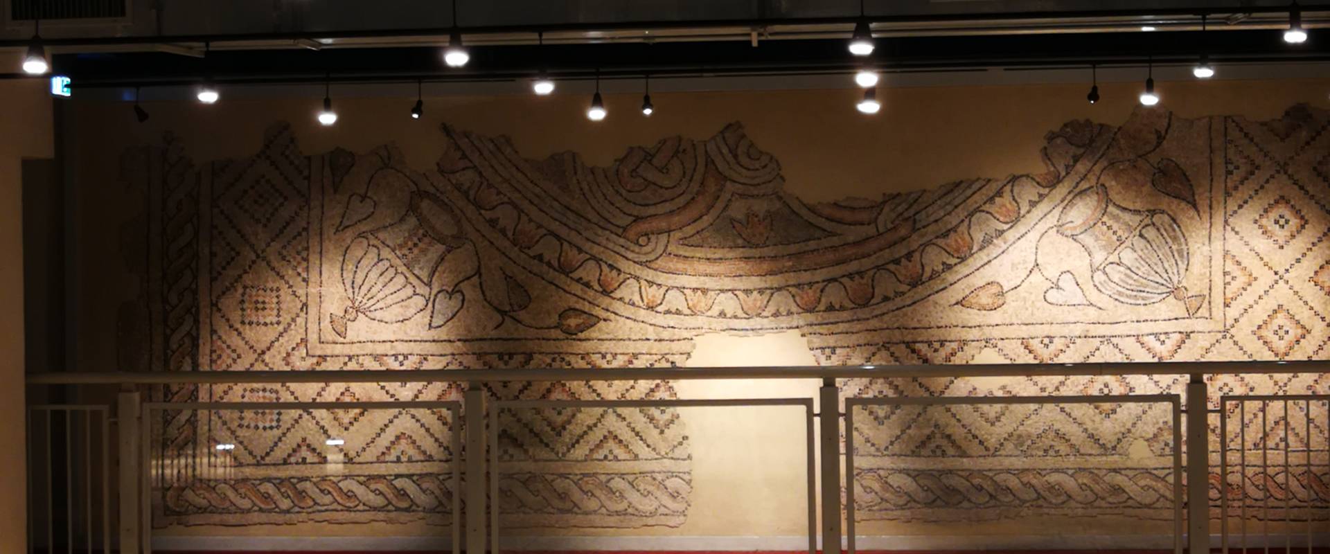 Domus dei tappeti di pietra - tappeto a parete foto di LadyBathory1974